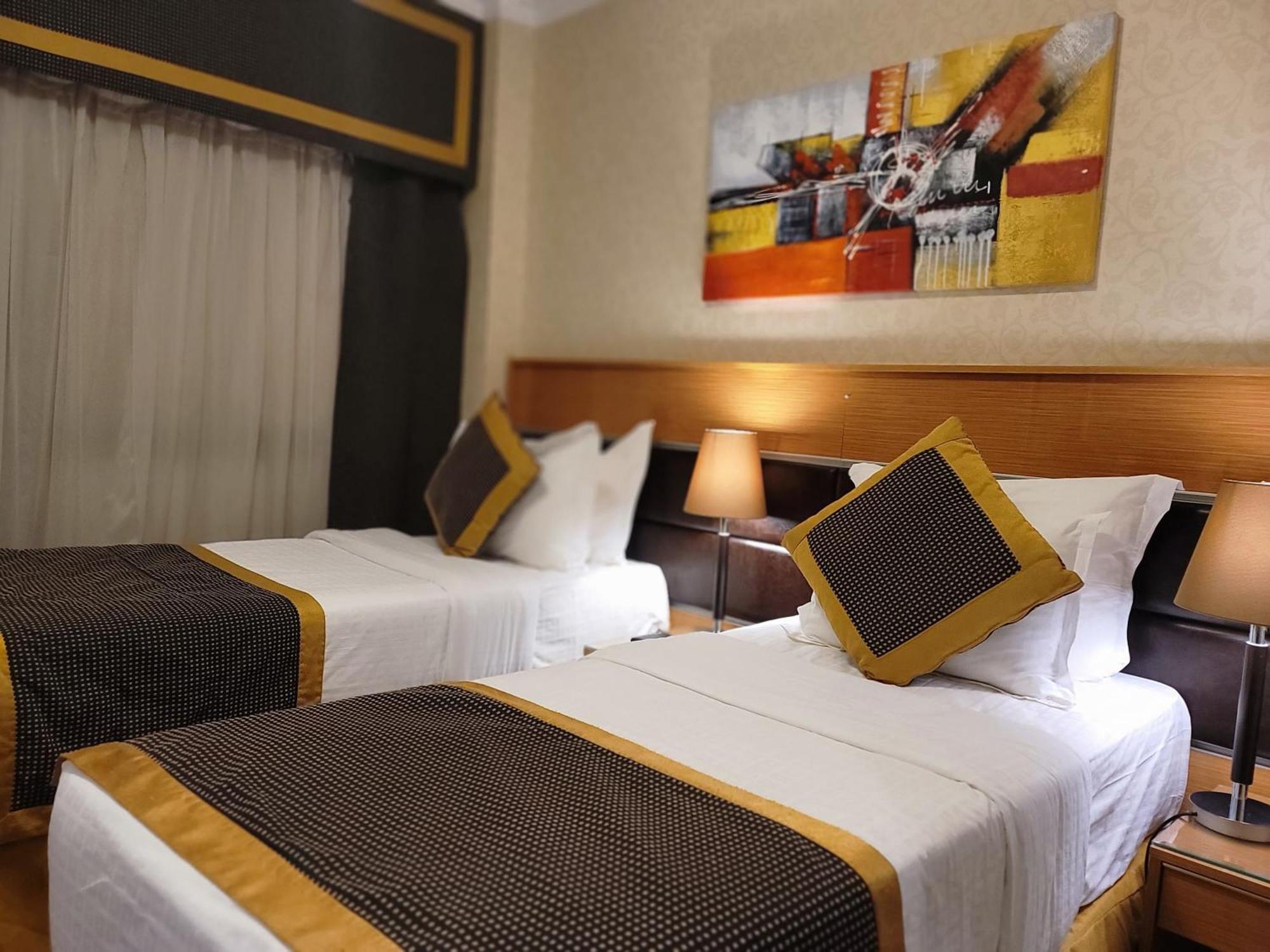 Golden Tulip Al Shakreen Medina Exterior photo