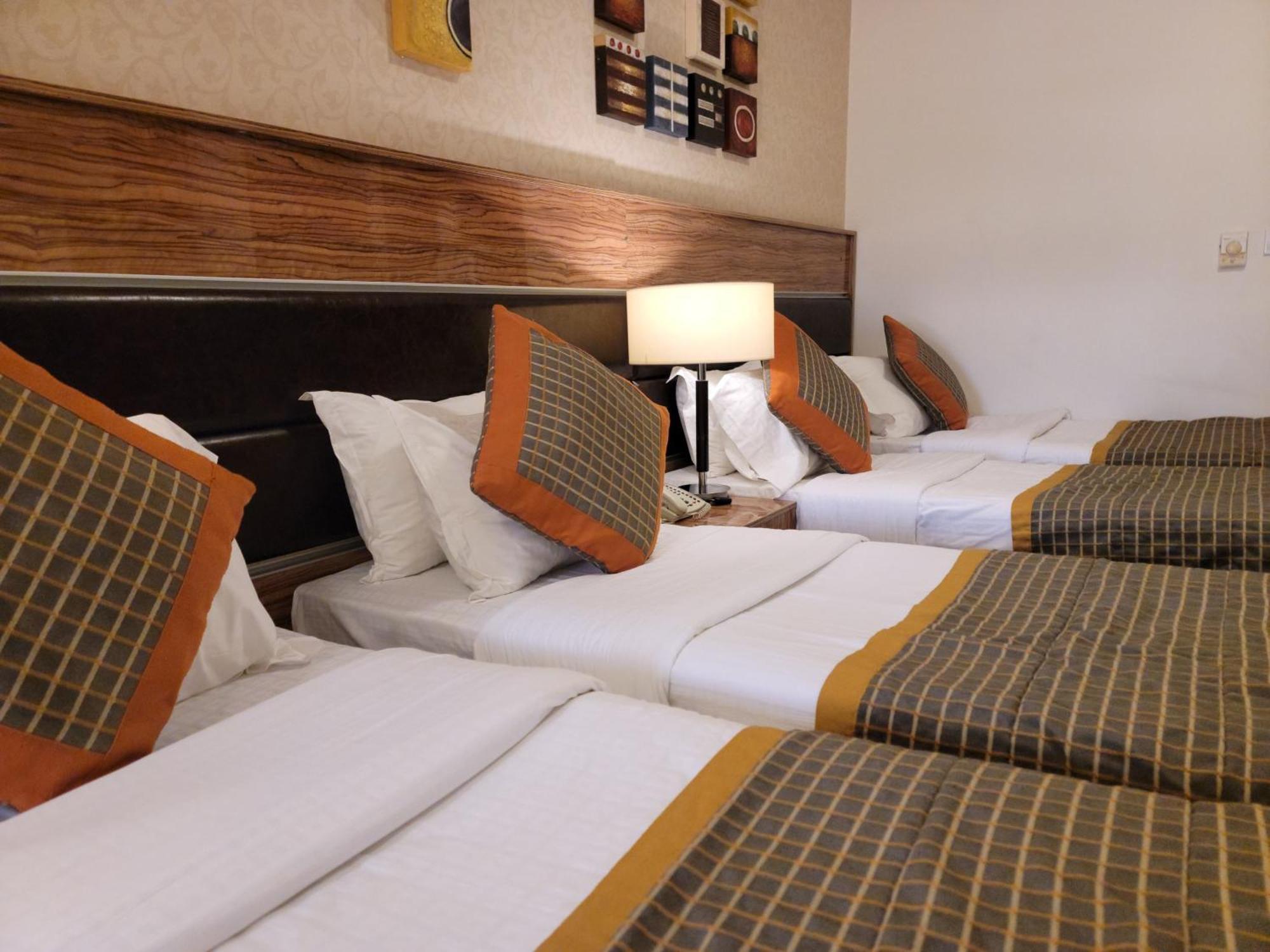 Golden Tulip Al Shakreen Medina Exterior photo